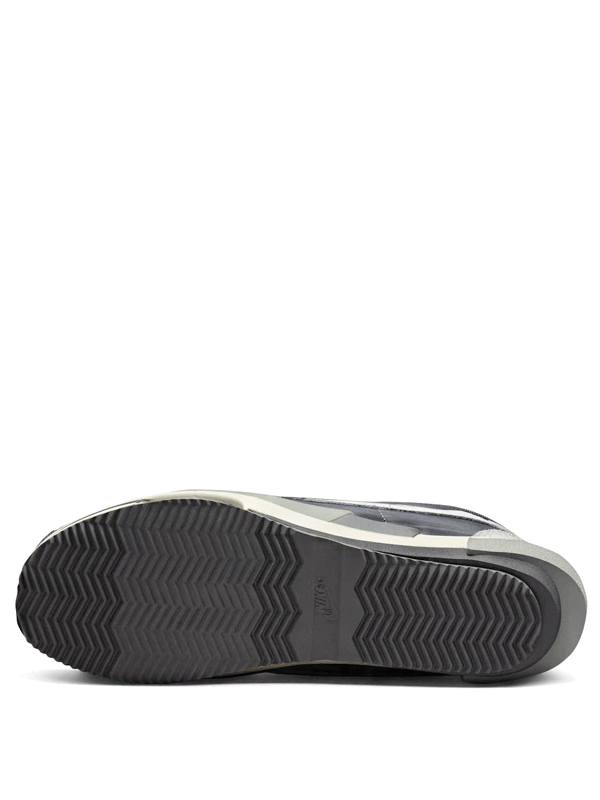 Nike Zoom Cortez SP Sacai Grey.