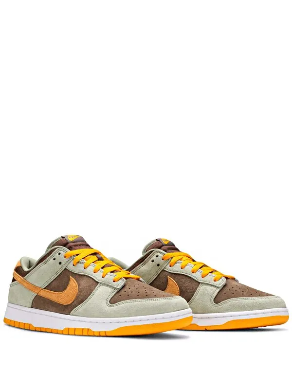 Nike Dunk Low Dusty Olive.