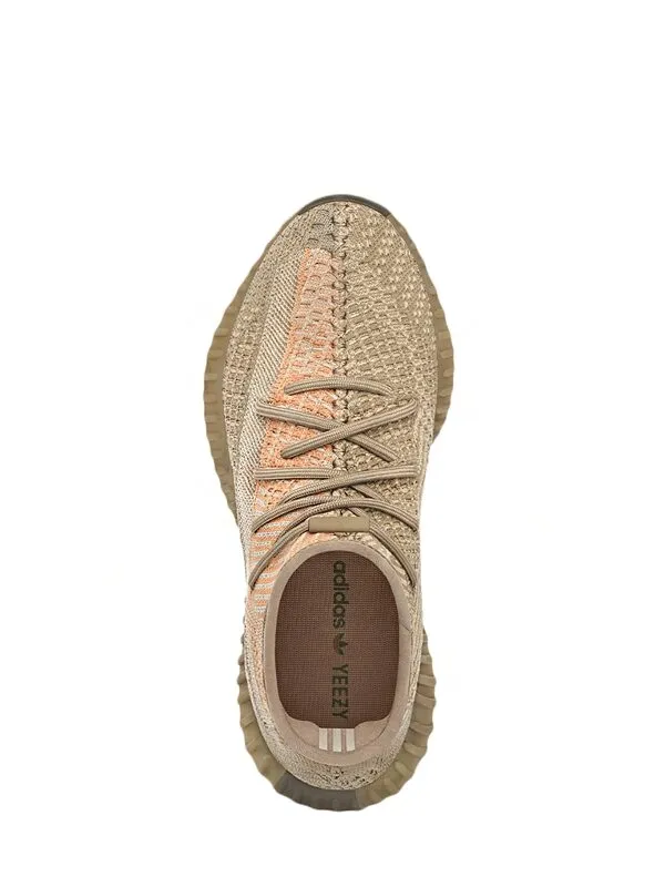 Yeezy Boost 350 v2 Sand Taupe.