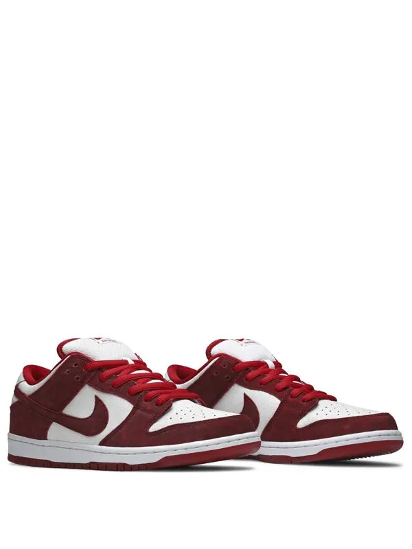 Nike SB Dunk Low Valentines Day 2014.
