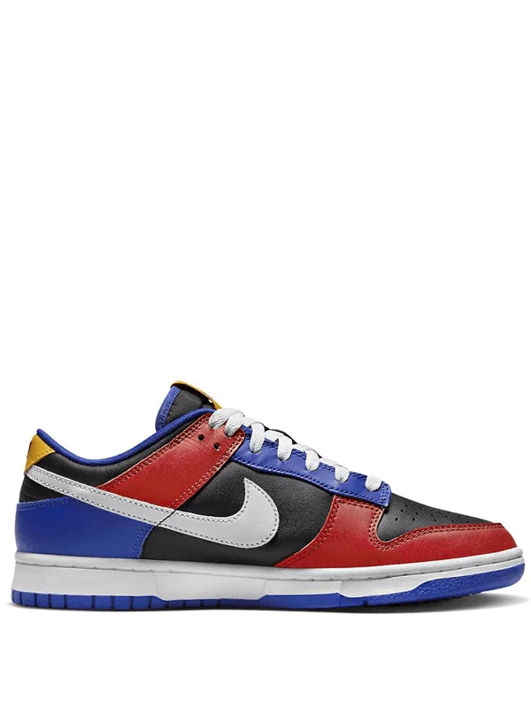 Nike Dunk Low Tennessee State University.