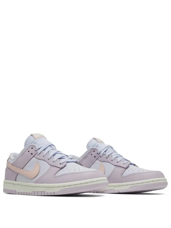Nike Dunk Low Easter 2022.