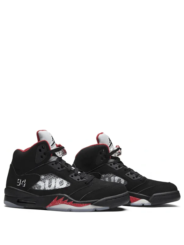 Air Jordan 5 Retro Supreme Black.